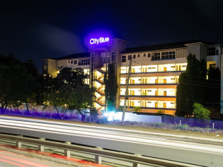 CityBlue Creekside Hotel & Suites