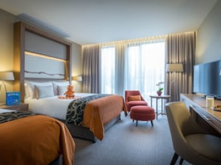 CLAYTON CHISWICK (EX.CHISWICK MORAN)