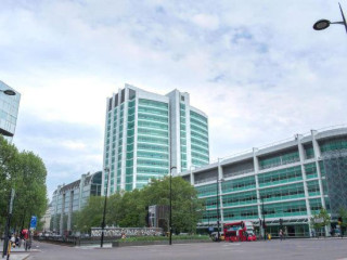 Cleveland Street by Aeria Apartment