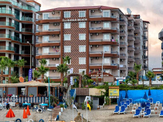 Club Bayar Beach