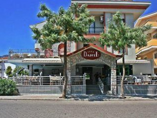 CLUB DANTE APARTMENTS