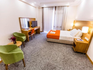 CLUB MARMA HOTEL