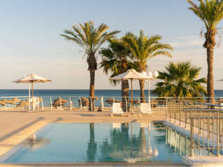 CLUB NOVOSTAR OMAR KHAYAM