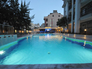 CLUB SEMA SUITE HOTEL