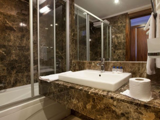 CLUB SIDE COAST HOTEL