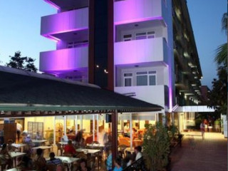 SUN HEAVEN QUEEN HOTEL (Ex. Club Sun Heaven Sea Bird Hotel)