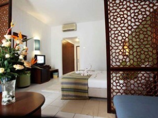 CLUB SUNSHINE ROSA RIVAGE