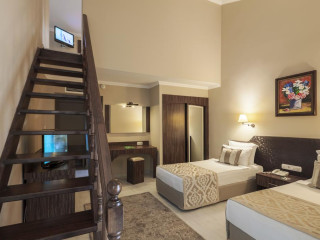 CLUB TURAN PRINCE WORLD