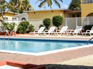 Coconut Inn