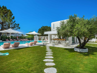 Cocoons Luxury Suites  Villas