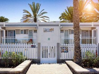 Cocoteros Apartments