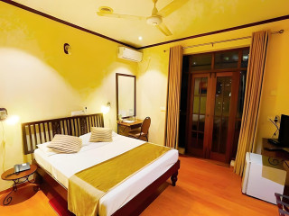 Colombo City Hotel
