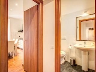 COLONNA SUITE HOLY STAIR