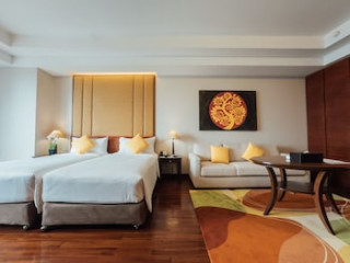 COLUMN BANGKOK (SHA)