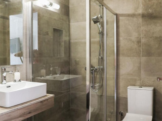 Comodo Suites