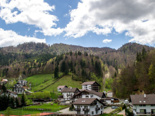 Complex Cheile Gradistei Moieciu