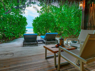 Constance Moofushi Resort Maldives