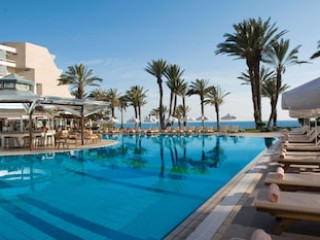 CONSTANTINOU BROS PIONEER BEACH HOTEL