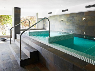 CORAL SUITES & SPA