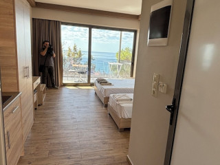 Coralli Apartments And Studios