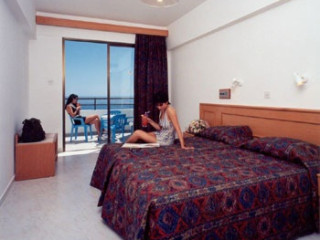 Corallia Beach Hotel Apartaments Cat. A