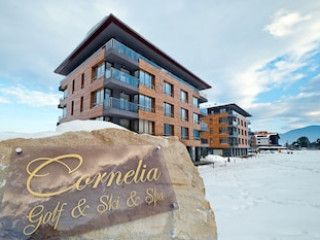 CORNELIA DELUXE RESIDENCE