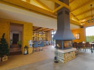 CORNELIA DELUXE RESIDENCE