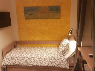 CORSO 211 BEDS & SUITES