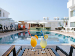 COSMO NAPA BOUTIQUE HOTEL