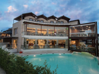 Cosmopolitan Hotel & Spa