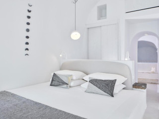 Cosmopolitan Suites