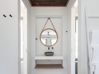 Cove Paros