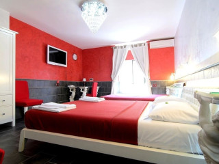 COVO DEGLI ANGIOINI - TOWN HOUSE SUITES