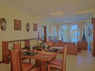 Cowrie Shell Beach Apartments