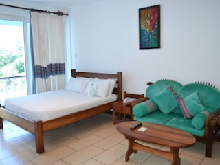 COWRIE SHELL BEACH APARTMENTS