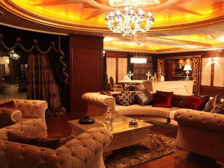 CRATOS PREMIUM HOTEL CASINO