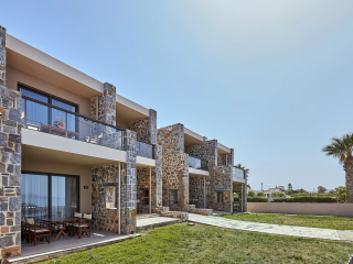 CRETECO HOTEL AND SUITES