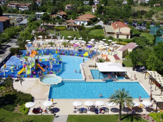 Cronwell Platamon Resort