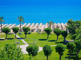 Cronwell Platamon Resort