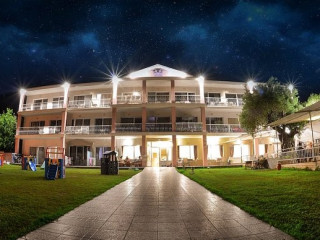 CROWN HOTEL Nea Skioni