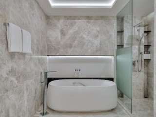 CROWNE PLAZA BANGKOK LUMPINI PARK