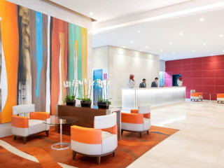 Crowne Plaza Doha The Business Park