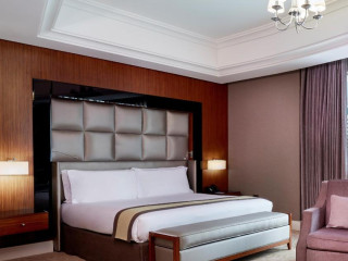 Crowne Plaza Doha West Bay
