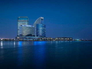 CROWNE PLAZA HOTEL DUBAI FESTIVAL CITY