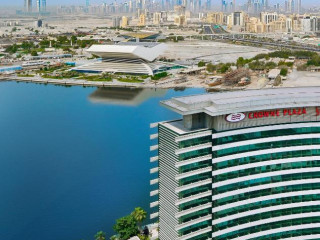 CROWNE PLAZA HOTEL DUBAI FESTIVAL CITY