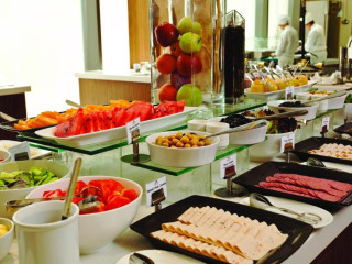 Crowne Plaza Istanbul Harbiye by IHG