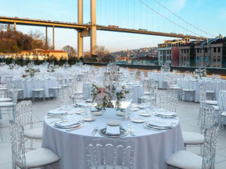 Crowne Plaza Istanbul - Ortakoy Bosphorus by IHG
