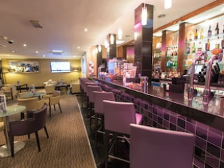 CROWNE PLAZA LONDON EALING