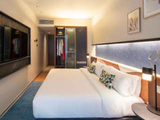 Crowne Plaza Madrid - Centre Retiro by IHG