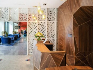 CROWNE PLAZA NICE GRAND ARENAS